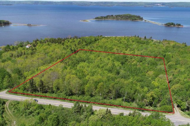 Golden Lake Estates Ltd. - Immobilien in Kanada