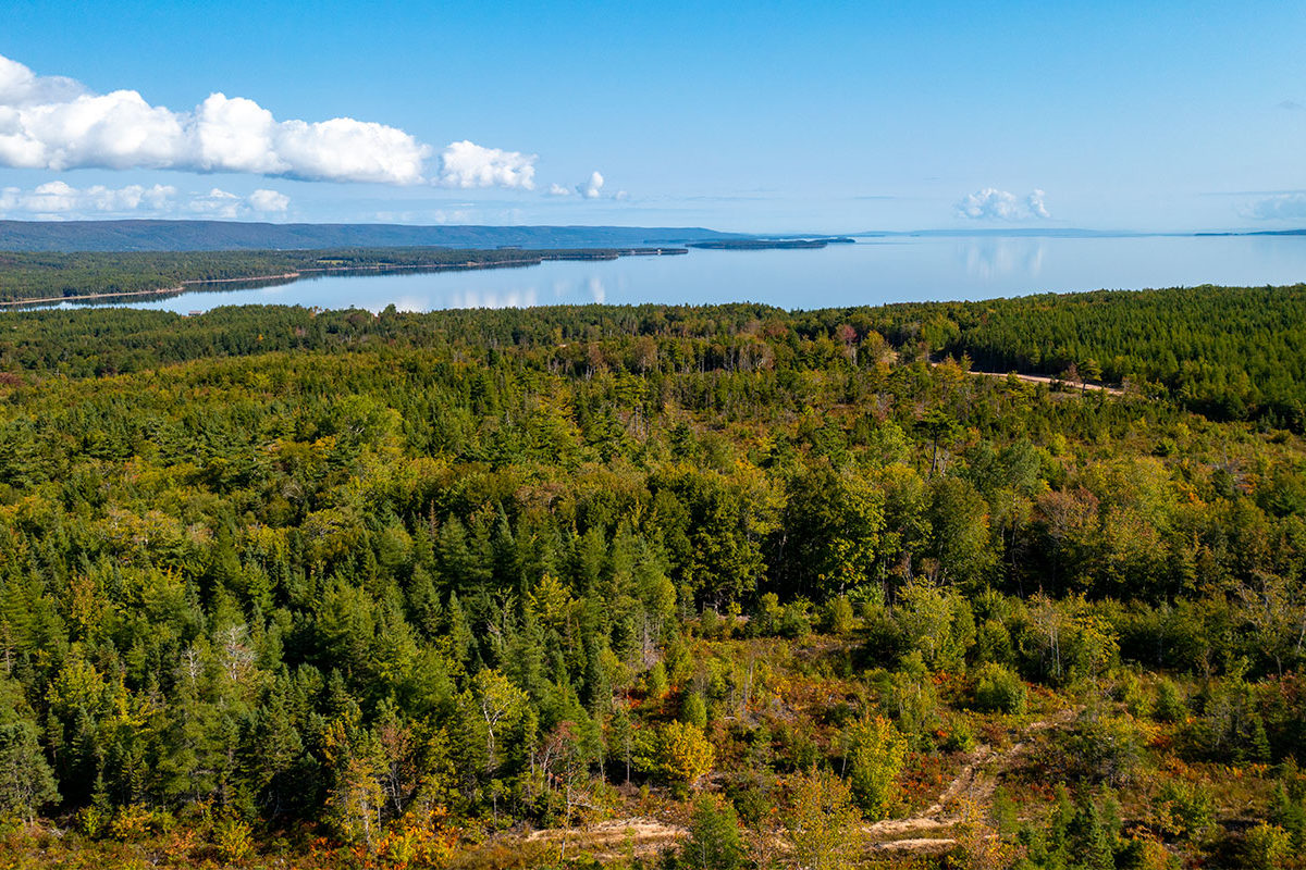 Properties in cape breton island www.goldenlakeestates.ca