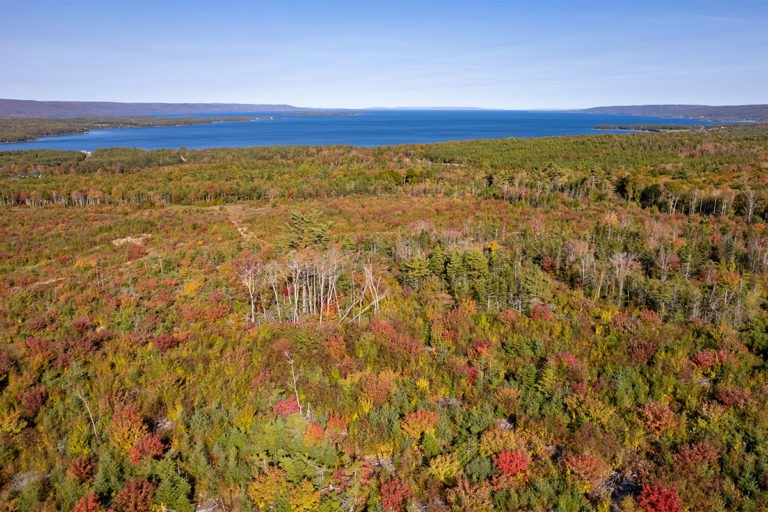 Properties in Cape Breton Island - www.goldenlakeestates.ca